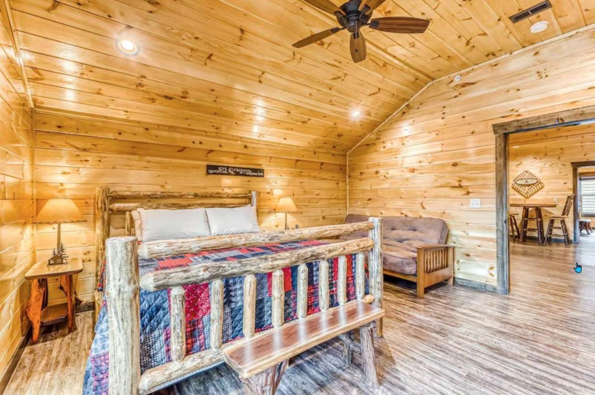 The Great Dogwood Manor By Stony Brook Cabins جاتلينبرج المظهر الخارجي الصورة
