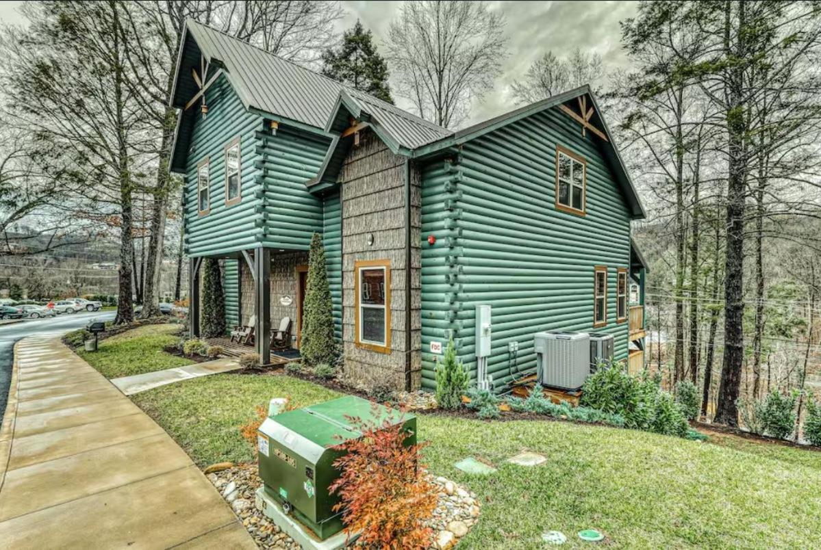The Great Dogwood Manor By Stony Brook Cabins جاتلينبرج المظهر الخارجي الصورة